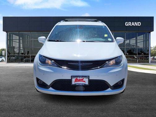 2020 Chrysler Pacifica L