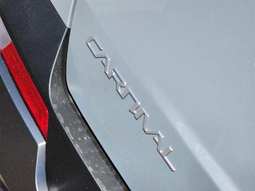 2025 Kia Carnival SX Prestige