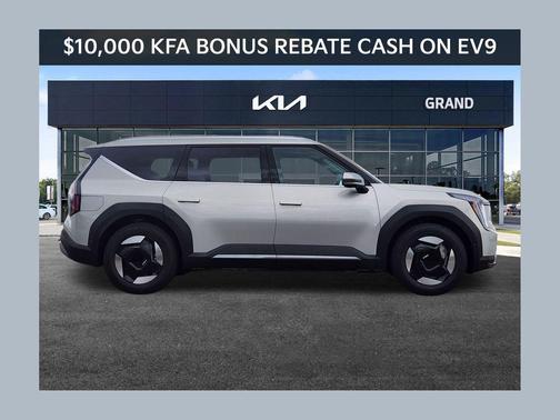 Ivory 2026 Kia EV9 Wind