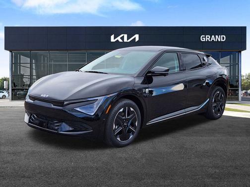 2025 Kia EV6 Wind