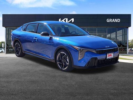 2025 Kia K4 GT-Line