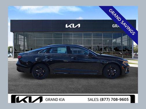 2025 Kia K5 LXS