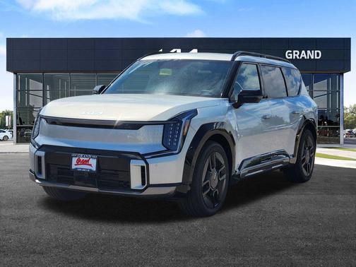 Ivory 2026 Kia EV9 GT-Line