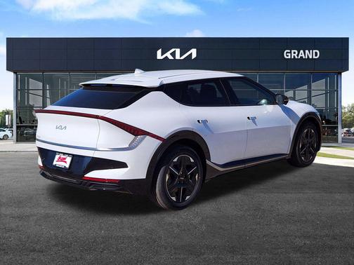 2025 Kia EV6 Wind
