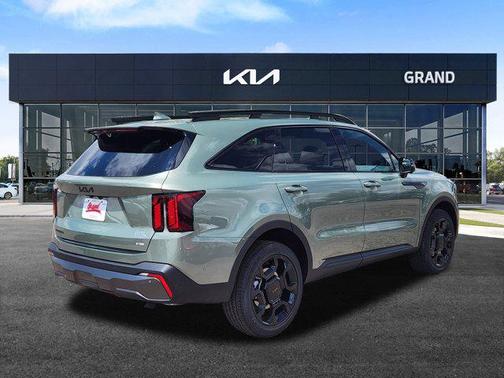 2025 Kia Sorento SX