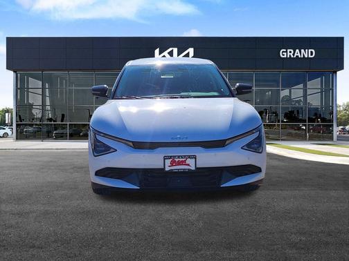 2025 Kia EV6 Wind