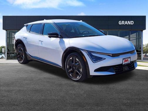 2025 Kia EV6 Wind