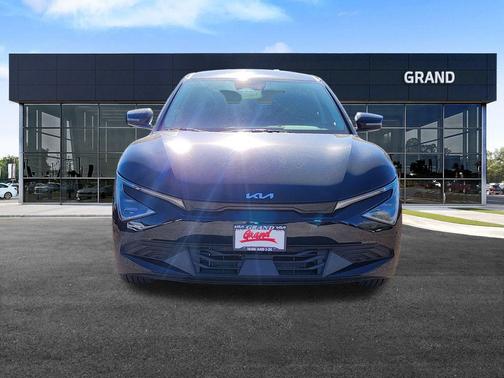 2025 Kia EV6 Light Long Range