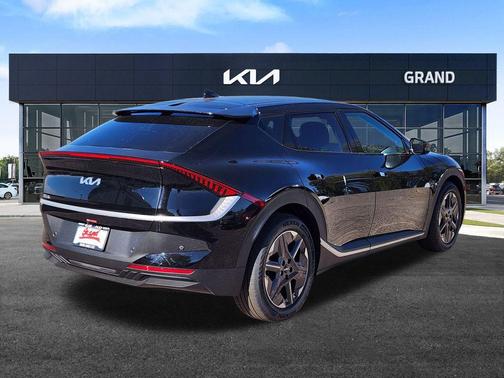 2025 Kia EV6 Light Long Range