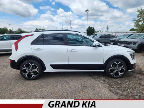2025 Kia Niro Touring