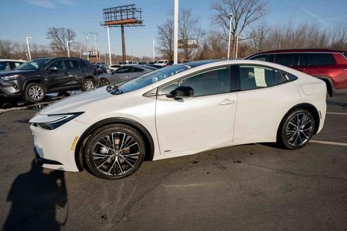 2024 Toyota Prius XLE