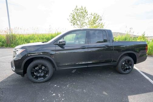 Crystal Black Pearl 2026 Honda Ridgeline Black Edition