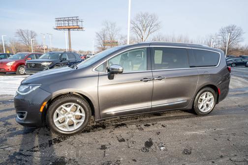 2020 Chrysler Pacifica Limited