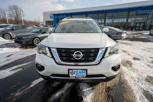 2018 Nissan Pathfinder Platinum
