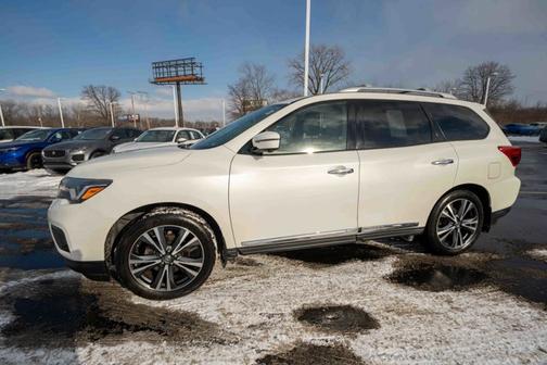 2018 Nissan Pathfinder Platinum