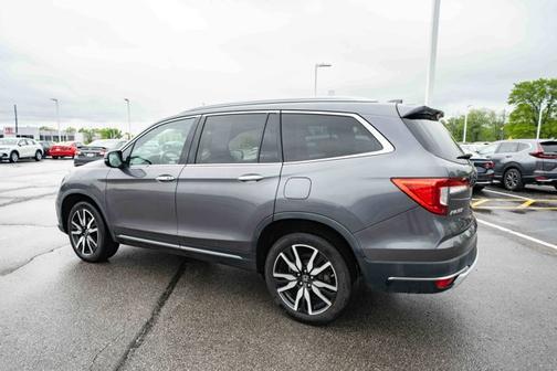 2019 Honda Pilot Touring 8-Passenger