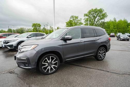 2019 Honda Pilot Touring 8-Passenger