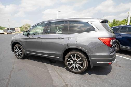 2022 Honda Pilot Touring 7-Passenger