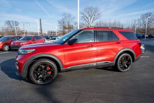 2023 Ford Explorer ST