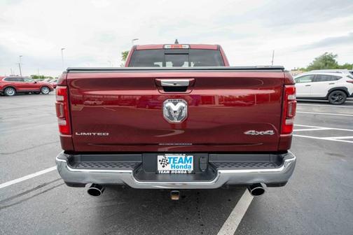 Delmonico Red Pearlcoat 2022 RAM 1500 Limited