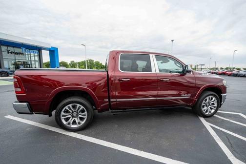 Delmonico Red Pearlcoat 2022 RAM 1500 Limited