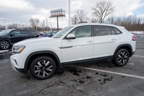 2023 Volkswagen Atlas Cross Sport 2.0T SE