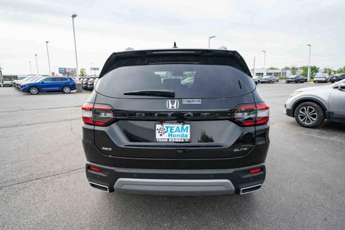 2025 Honda Pilot Elite