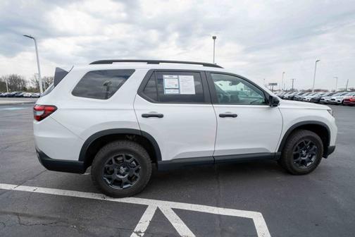 Platinum White 2024 Honda Pilot TrailSport
