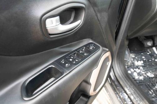 2016 Jeep Renegade 75th Anniversary