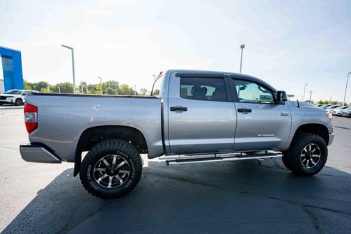 2016 Toyota Tundra SR5