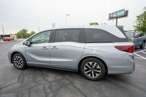 Modern Steel Metallic 2025 Honda Odyssey EX-L