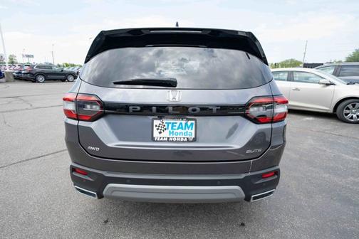2023 Honda Pilot Elite