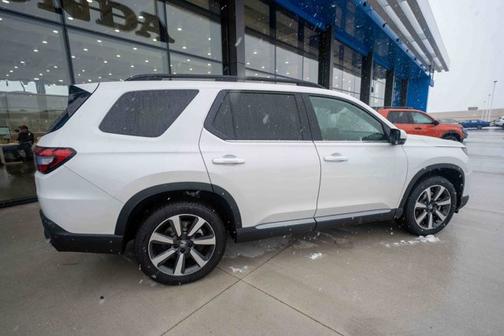 2025 Honda Pilot Touring