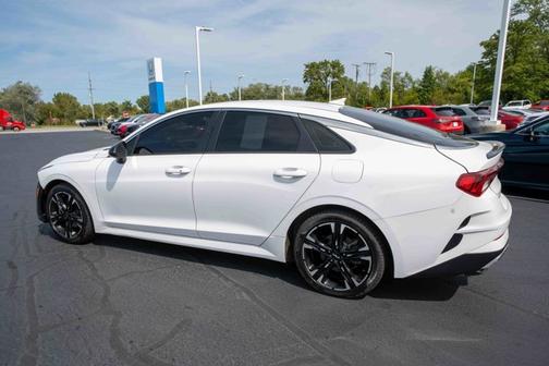 2022 Kia K5 GT-Line