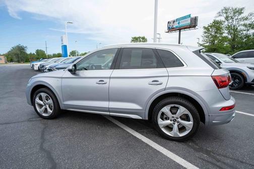 Florett Silver Metallic 2022 Audi Q5 S line Premium Plus