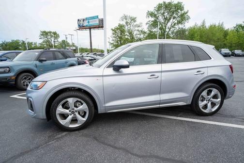 Florett Silver Metallic 2022 Audi Q5 S line Premium Plus