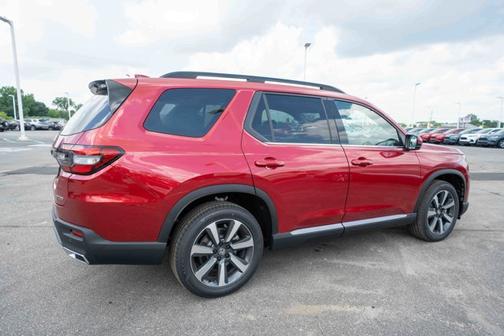 2025 Honda Pilot Touring
