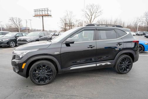 2022 Kia Seltos Nightfall