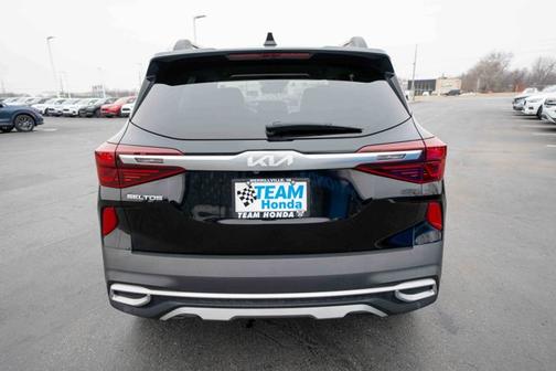2022 Kia Seltos Nightfall