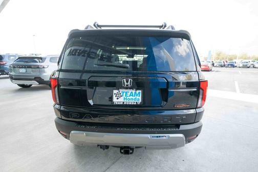 Crystal Black Pearl 2026 Honda Passport TrailSport Elite