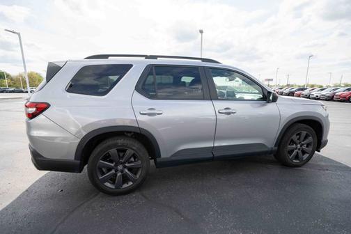 Lunar Silver Metallic 2025 Honda Pilot Sport