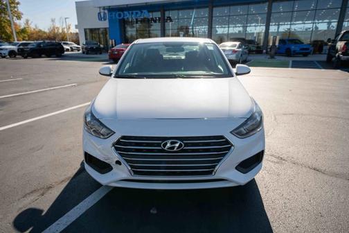 2022 Hyundai Accent SE