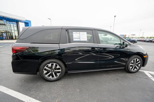 Crystal Black Pearl 2025 Honda Odyssey EX-L