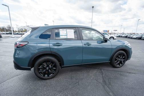 Nordic Forest Pearl 2024 Honda HR-V Sport