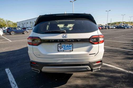 2025 Honda Pilot Touring