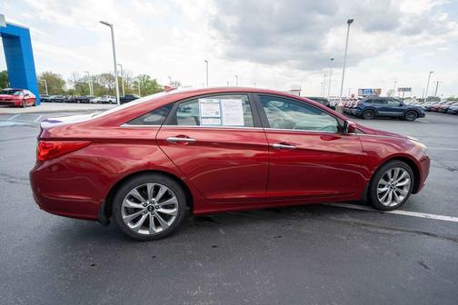 Sparkling Ruby 2012 Hyundai SONATA SE