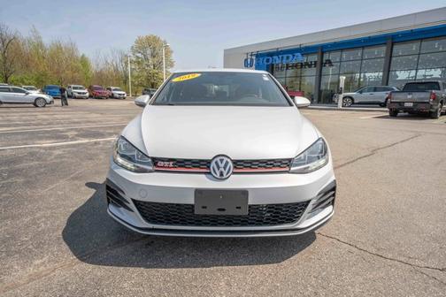 2019 Volkswagen Golf GTI S