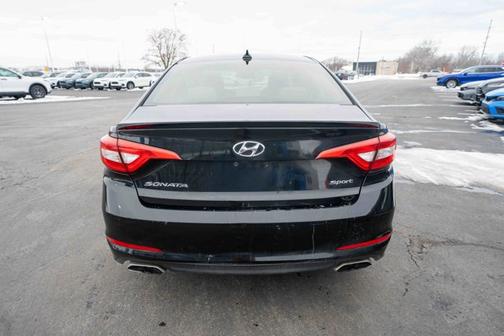 2015 Hyundai SONATA Sport