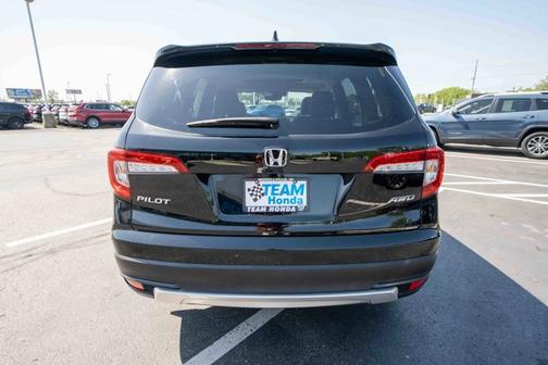 Crystal Black Pearl 2022 Honda Pilot EX-L