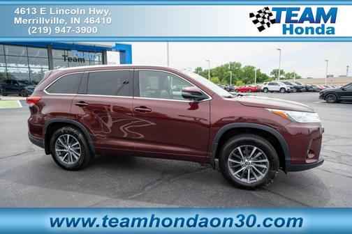 Ooh La La Rouge Mica 2017 Toyota Highlander XLE